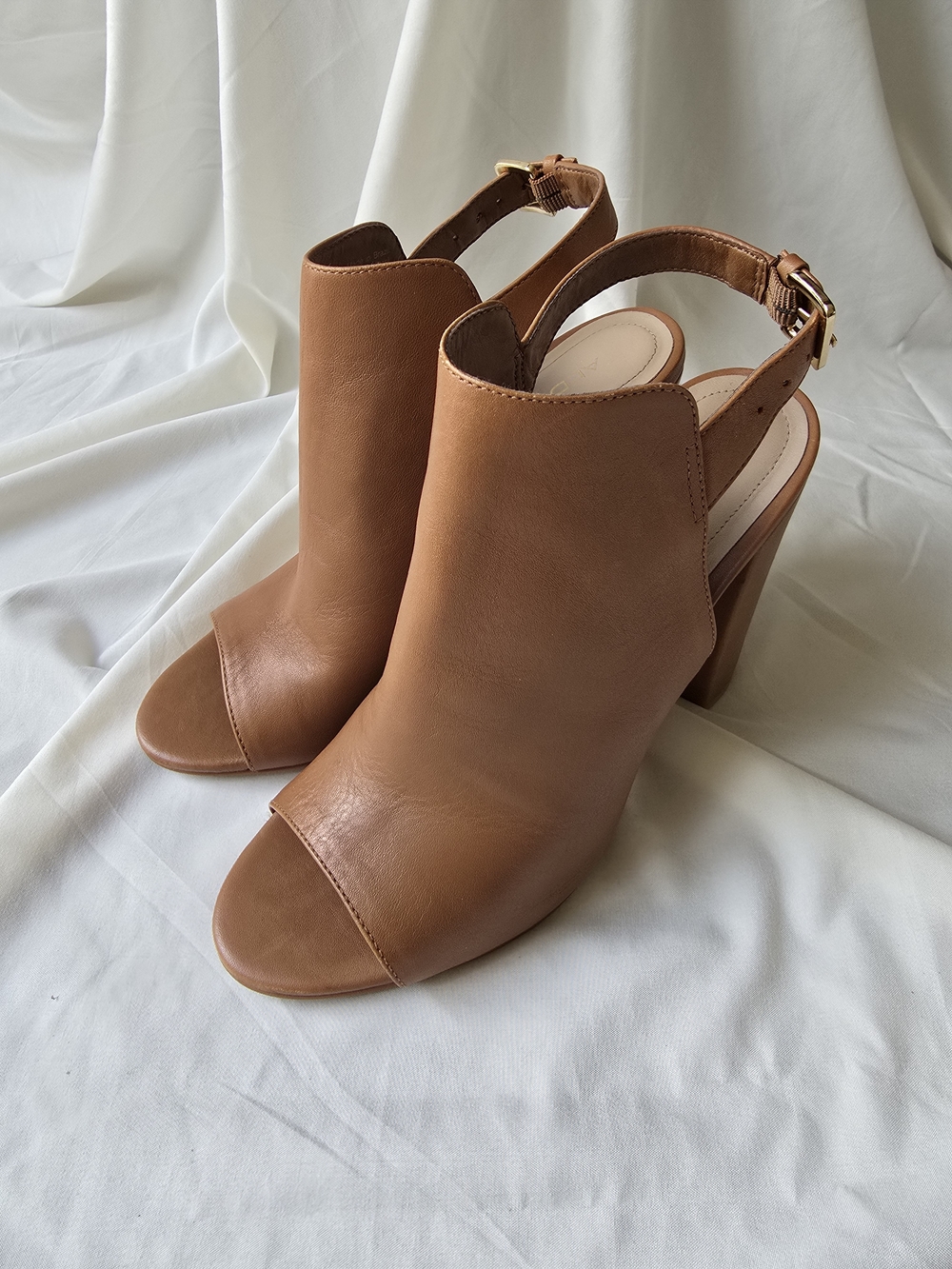 ALDO Tan Leather Open Toe Slingback Heeled Sandals Mules Sz 8.5